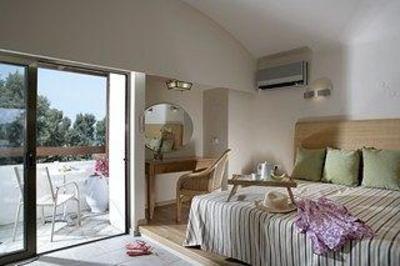 фото отеля Agapi Beach Hotel