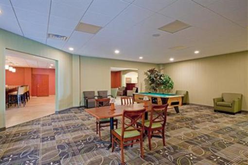 фото отеля Holiday Inn Plattsburgh