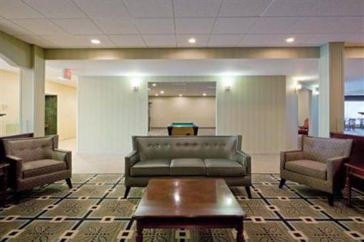 фото отеля Holiday Inn Plattsburgh