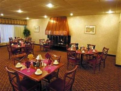 фото отеля Holiday Inn Plattsburgh