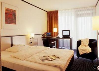 фото отеля Seminaris Hotel Bad Honnef