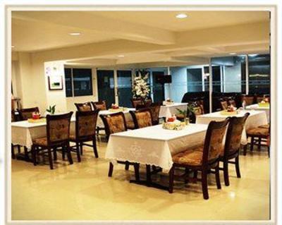 фото отеля CNR House Hotel