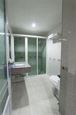 фото отеля CNR House Hotel