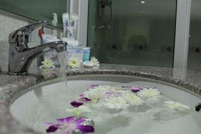 фото отеля CNR House Hotel