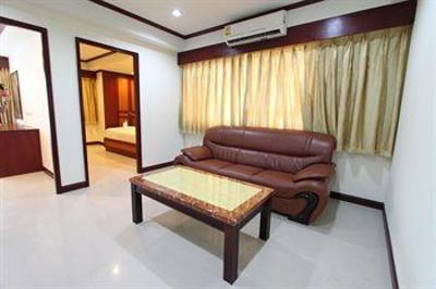 фото отеля CNR House Hotel