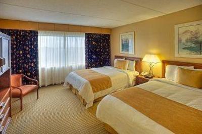 фото отеля Country Inn & Suites Milwaukee West
