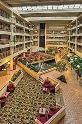 фото отеля Country Inn & Suites Milwaukee West