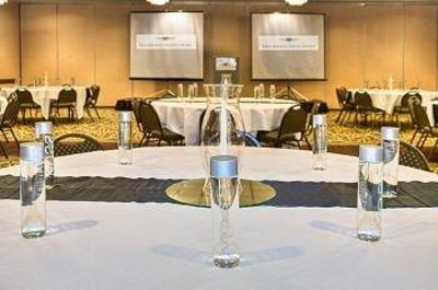 фото отеля Country Inn & Suites Milwaukee West