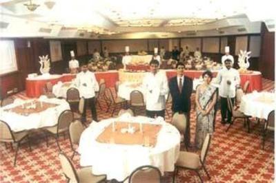 фото отеля Howard Park Plaza Hotel Agra