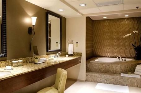 фото отеля Doubletree Hotel Ontario Airport