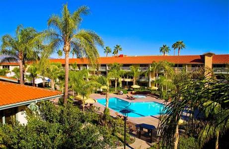 фото отеля Doubletree Hotel Ontario Airport