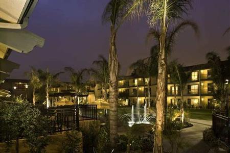 фото отеля Doubletree Hotel Ontario Airport
