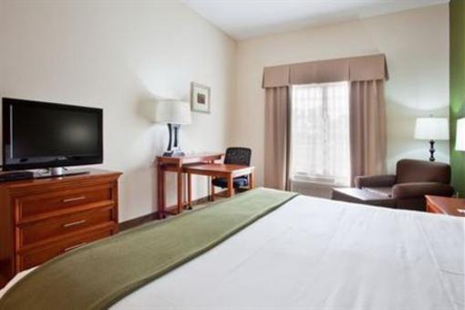 фото отеля Holiday Inn Express & Suites Dublin