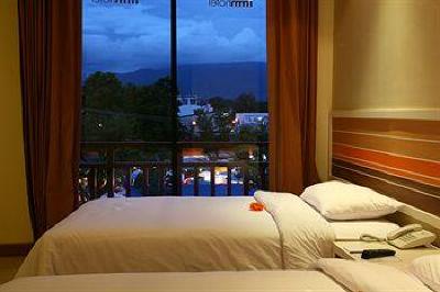 фото отеля Imm Hotel Thaphae Chiang Mai