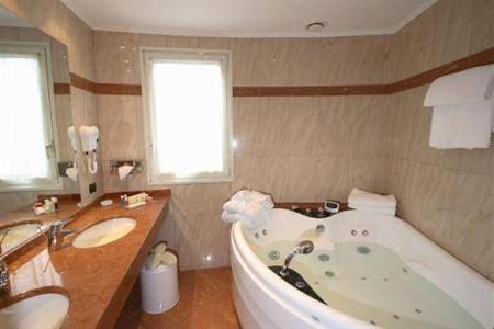 фото отеля Anthurium Hotel