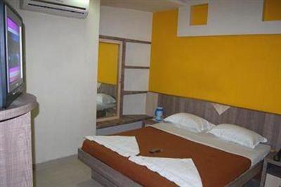 фото отеля Hotel Galaxy Residency Mumbai