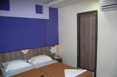 фото отеля Hotel Galaxy Residency Mumbai