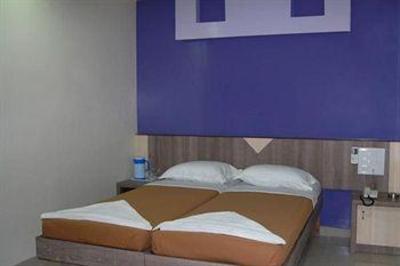 фото отеля Hotel Galaxy Residency Mumbai