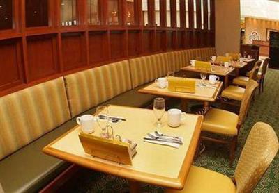 фото отеля Courtyard by Marriott Columbus West