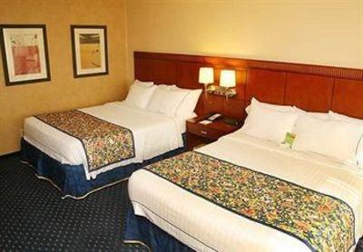 фото отеля Courtyard by Marriott Columbus West