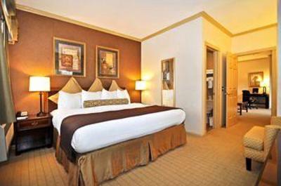 фото отеля BEST WESTERN Palm Court Hotel