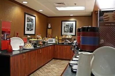 фото отеля Hampton Inn Kokomo