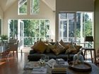 фото отеля Lake House