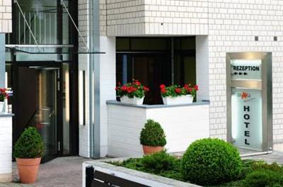 фото отеля Acora und Wohnen Bonn