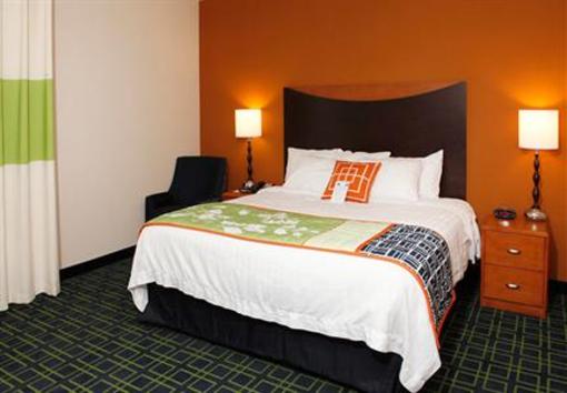 фото отеля Fairfield Inn & Suites Madison East