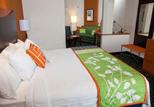 фото отеля Fairfield Inn & Suites Madison East