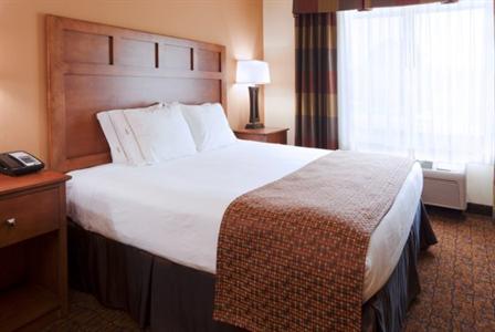 фото отеля Holiday Inn Express Hotel & Suites Mount Airy South