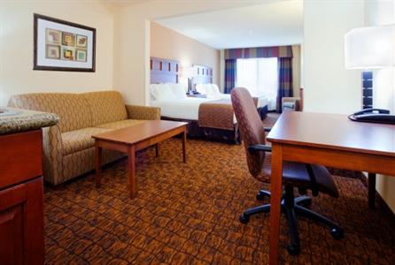 фото отеля Holiday Inn Express Hotel & Suites Mount Airy South