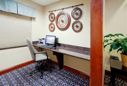фото отеля Holiday Inn Express Hotel & Suites Mount Airy South