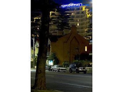 фото отеля Novotel Sydney Brighton Beach