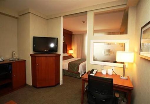 фото отеля Courtyard Hotel Newfoundland St. John's (Canada)