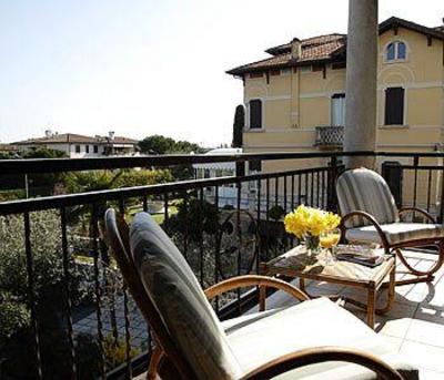 фото отеля Villa Maria Hotel & Residence