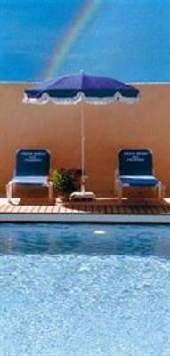 фото отеля Grand Hotel Des Colonnes Greoux les Bains