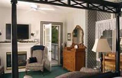 фото отеля Inn at the Park Bed & Breakfast
