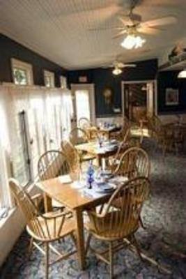 фото отеля Inn at the Park Bed & Breakfast