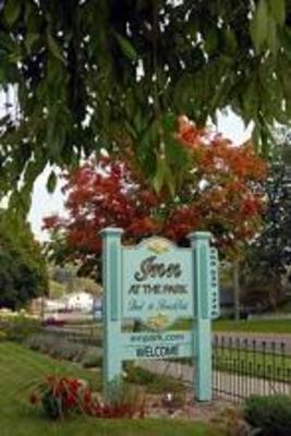 фото отеля Inn at the Park Bed & Breakfast