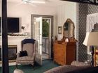 фото отеля Inn at the Park Bed & Breakfast