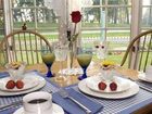 фото отеля Inn at the Park Bed & Breakfast