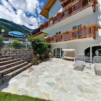 фото отеля Hotel Saltauserhof