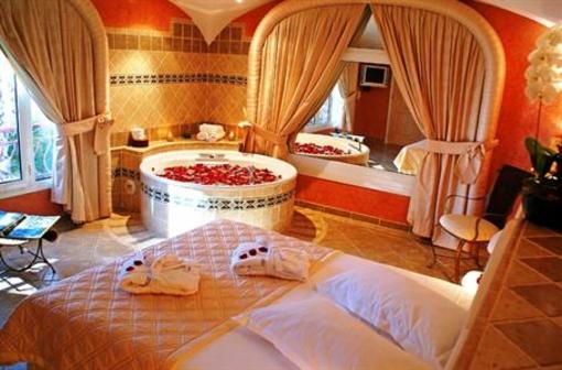 фото отеля Hotel Ostella Bastia