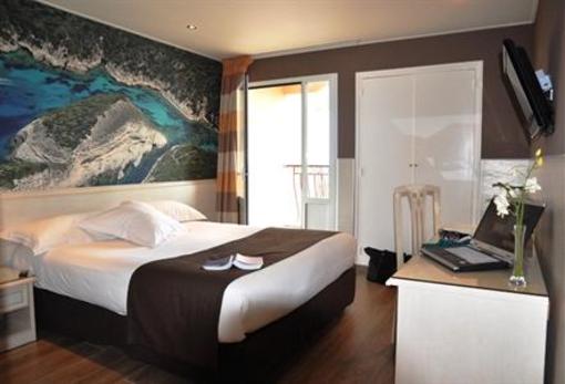 фото отеля Hotel Ostella Bastia