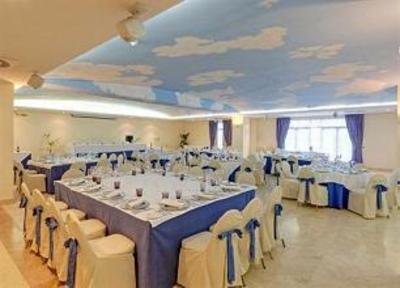 фото отеля Tryp Comendador