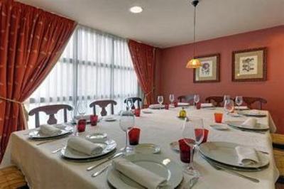 фото отеля Tryp Comendador