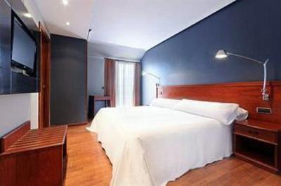 фото отеля Tryp Comendador