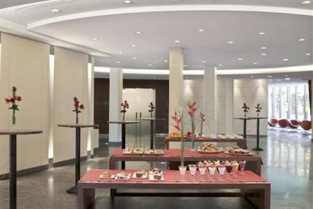 фото отеля Mövenpick Hotel Munster