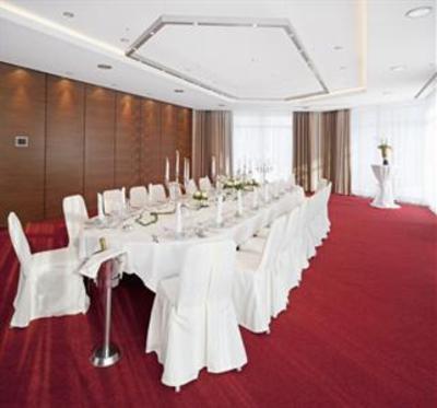 фото отеля Mövenpick Hotel Munster